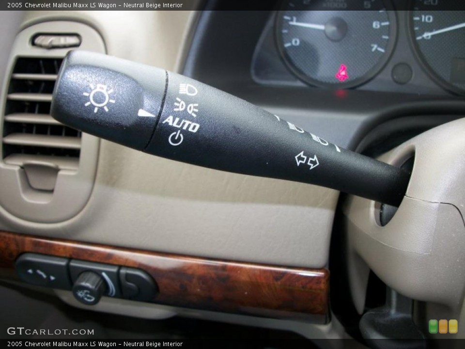 Neutral Beige Interior Controls for the 2005 Chevrolet Malibu Maxx LS Wagon #47835476