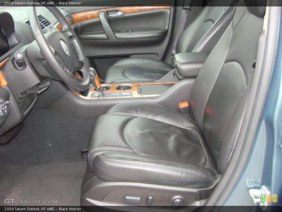 Black Interior Photo for the 2009 Saturn Outlook XR AWD #47839352