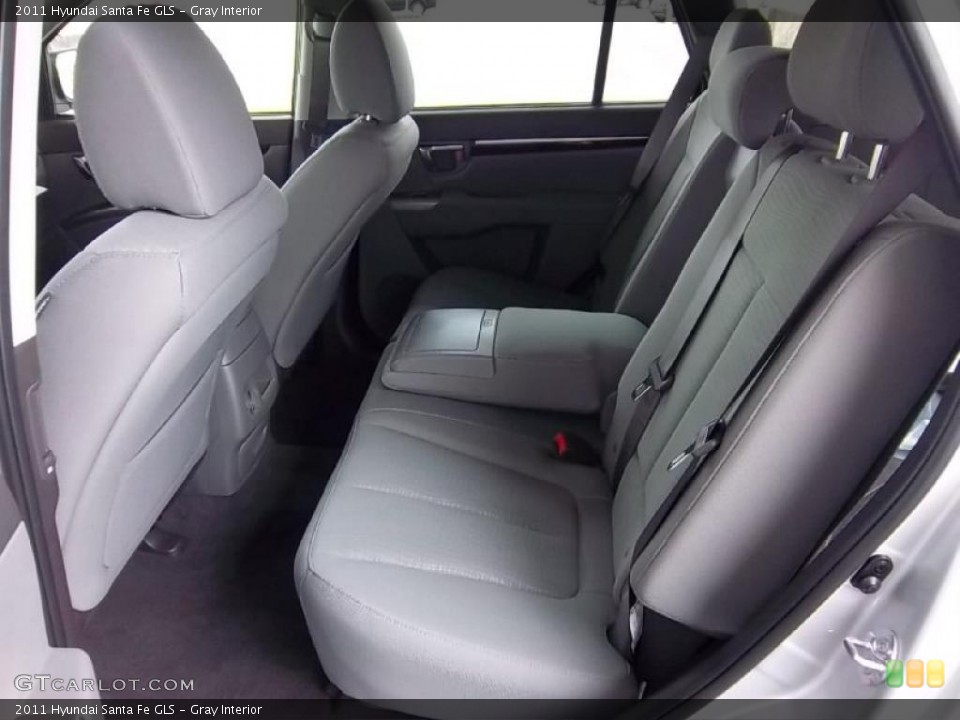 Gray Interior Photo for the 2011 Hyundai Santa Fe GLS #47840306