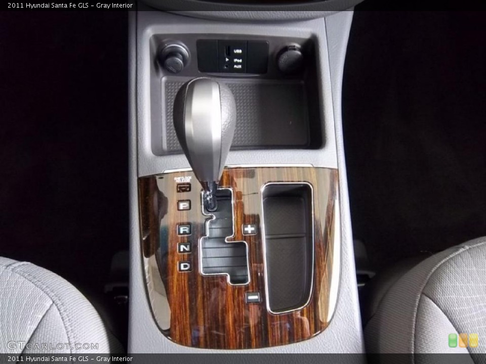 Gray Interior Transmission for the 2011 Hyundai Santa Fe GLS #47840435