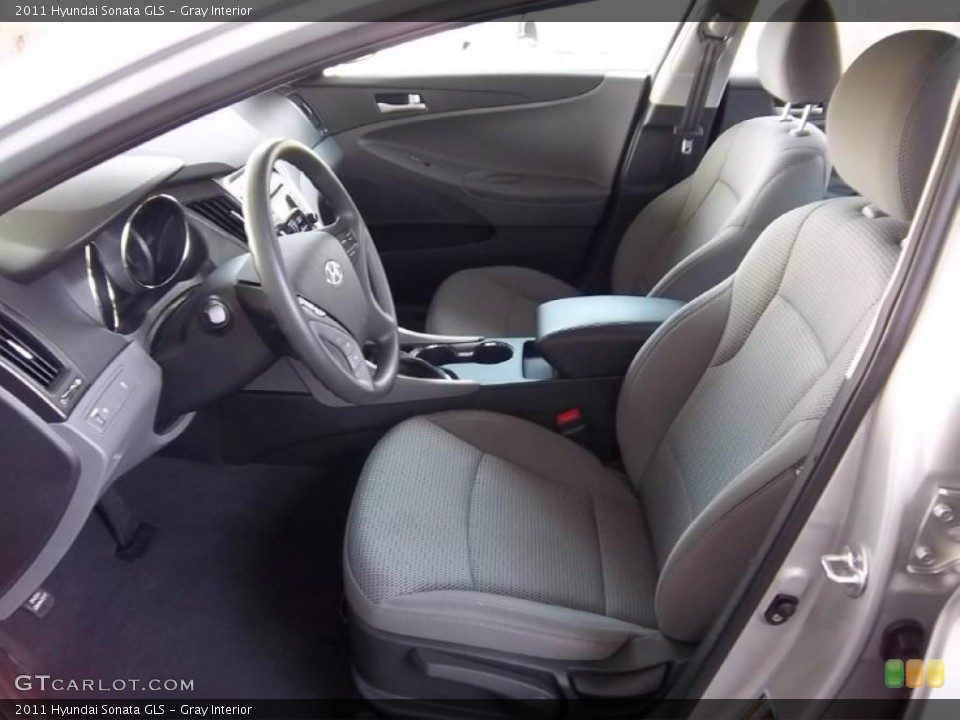 Gray Interior Photo for the 2011 Hyundai Sonata GLS #47841095