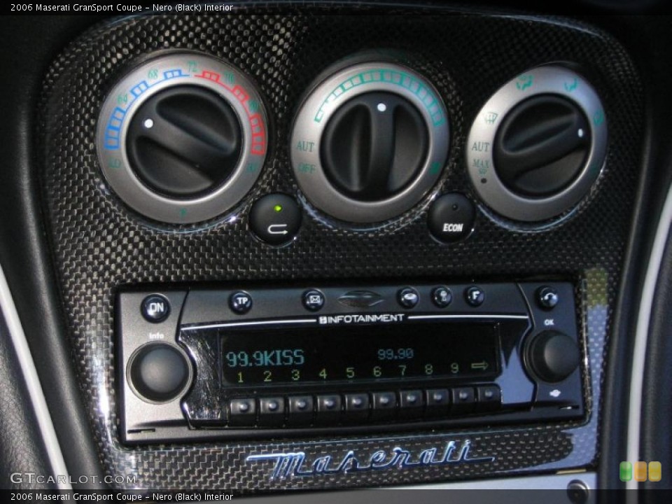 Nero (Black) Interior Controls for the 2006 Maserati GranSport Coupe #47843141