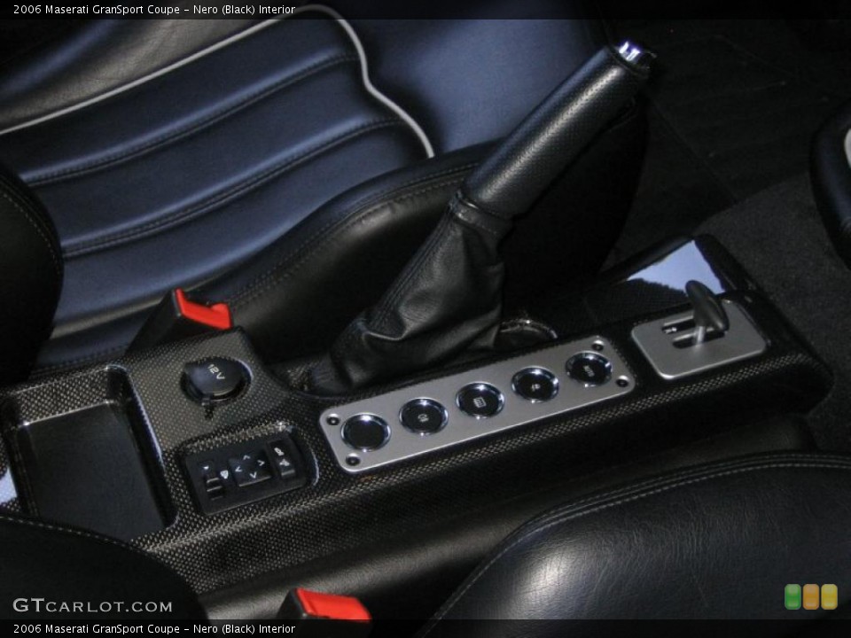 Nero (Black) Interior Controls for the 2006 Maserati GranSport Coupe #47843186