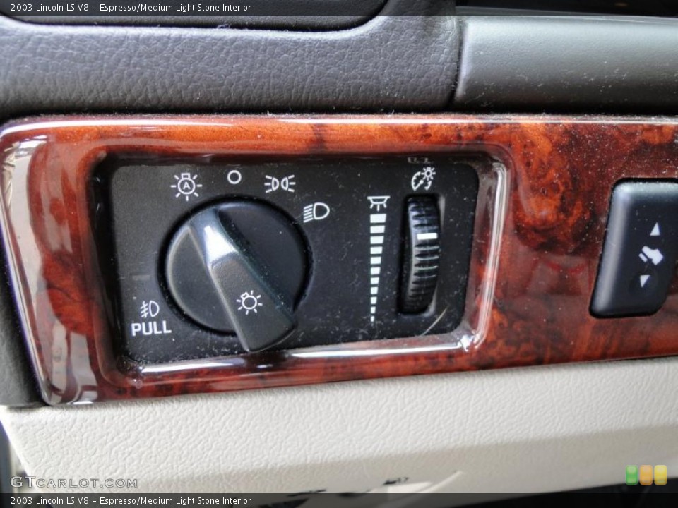 Espresso/Medium Light Stone Interior Controls for the 2003 Lincoln LS V8 #47849174