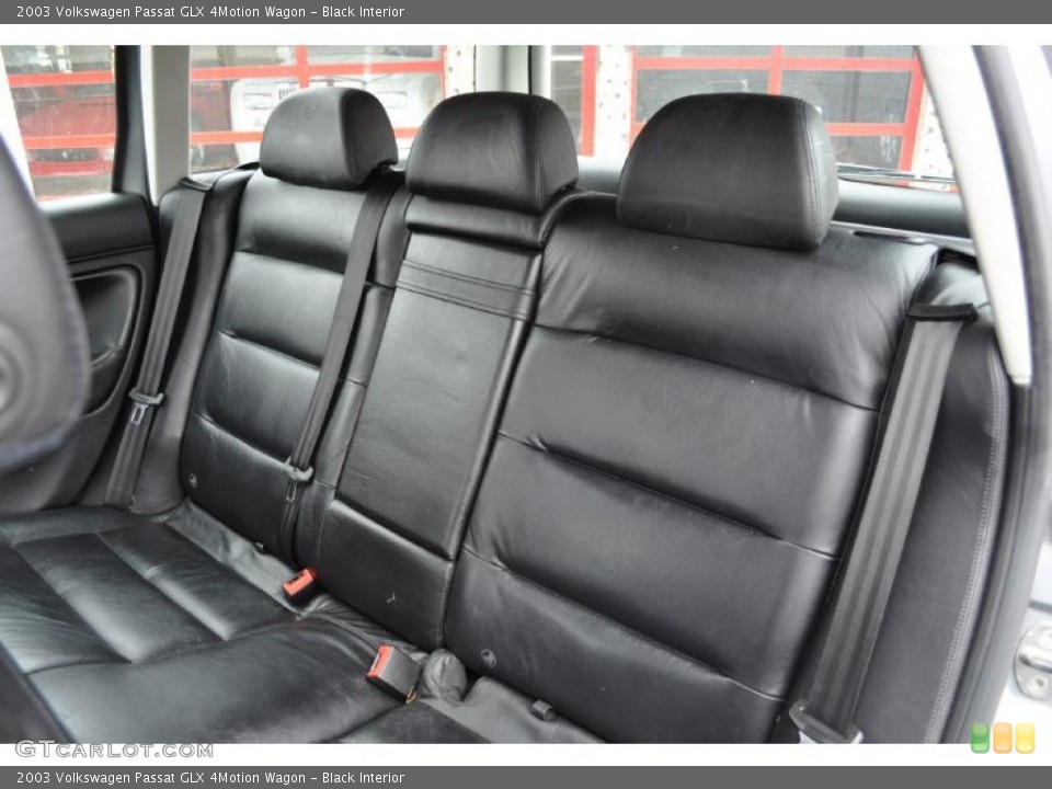Black Interior Photo for the 2003 Volkswagen Passat GLX 4Motion Wagon #47850323