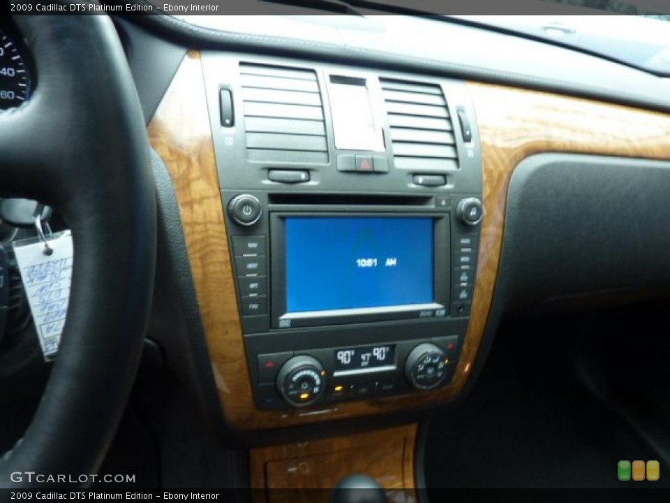 Ebony Interior Controls for the 2009 Cadillac DTS Platinum Edition #47854415