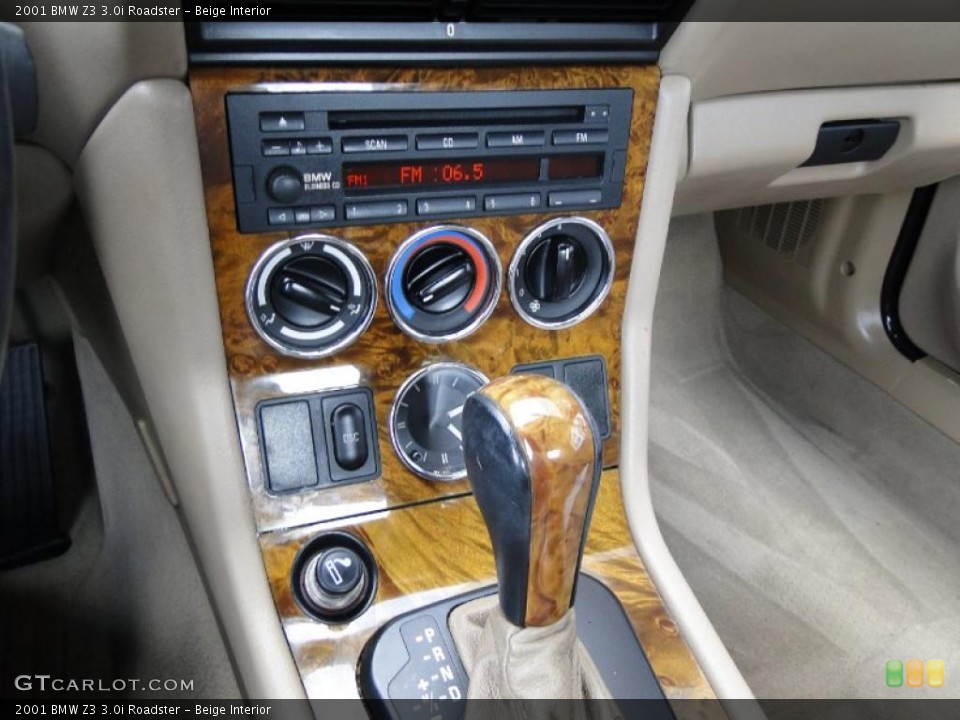 Beige Interior Controls for the 2001 BMW Z3 3.0i Roadster #47876645