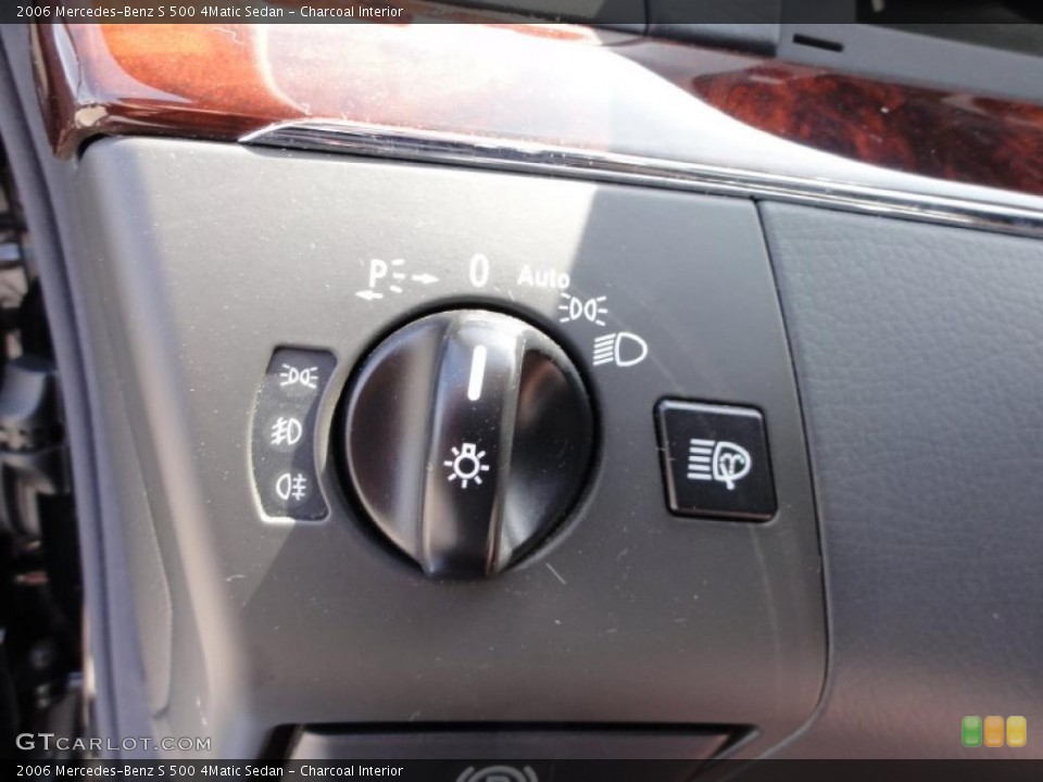 Charcoal Interior Controls for the 2006 Mercedes-Benz S 500 4Matic Sedan #47881493