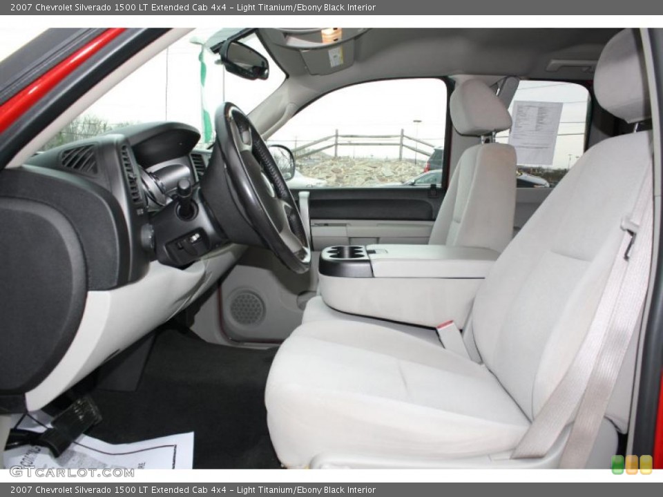 Light Titanium/Ebony Black Interior Photo for the 2007 Chevrolet Silverado 1500 LT Extended Cab 4x4 #47885138