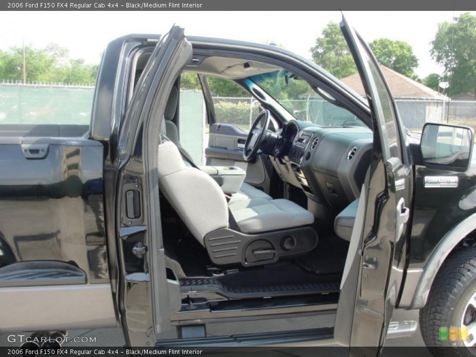 Black/Medium Flint Interior Photo for the 2006 Ford F150 FX4 Regular Cab 4x4 #47886827