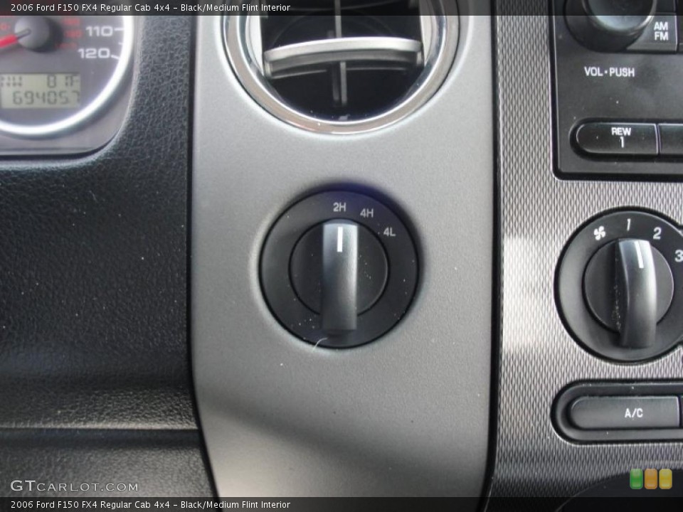 Black/Medium Flint Interior Controls for the 2006 Ford F150 FX4 Regular Cab 4x4 #47887013