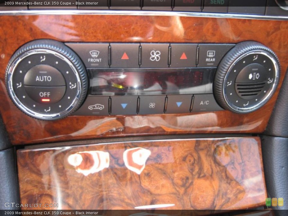 Black Interior Controls for the 2009 Mercedes-Benz CLK 350 Coupe #47887748