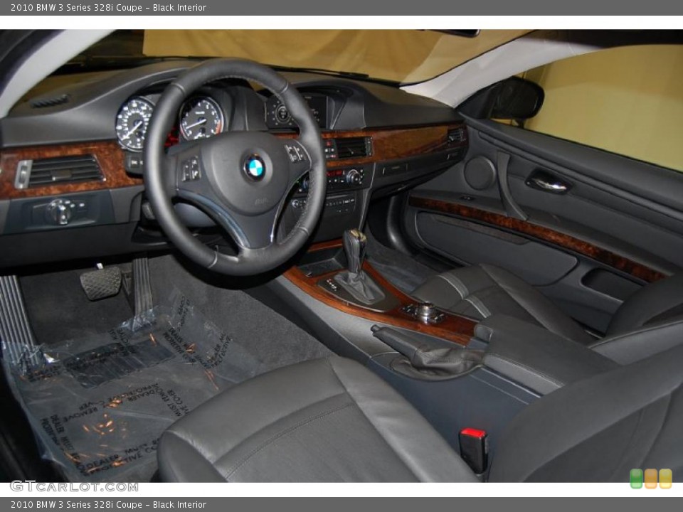 Black Interior Photo for the 2010 BMW 3 Series 328i Coupe #47892008