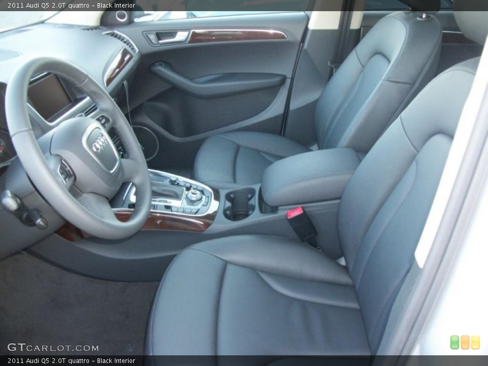 Black Interior Photo for the 2011 Audi Q5 2.0T quattro #47892467