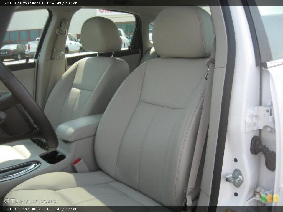Gray Interior Photo for the 2011 Chevrolet Impala LTZ #47903486