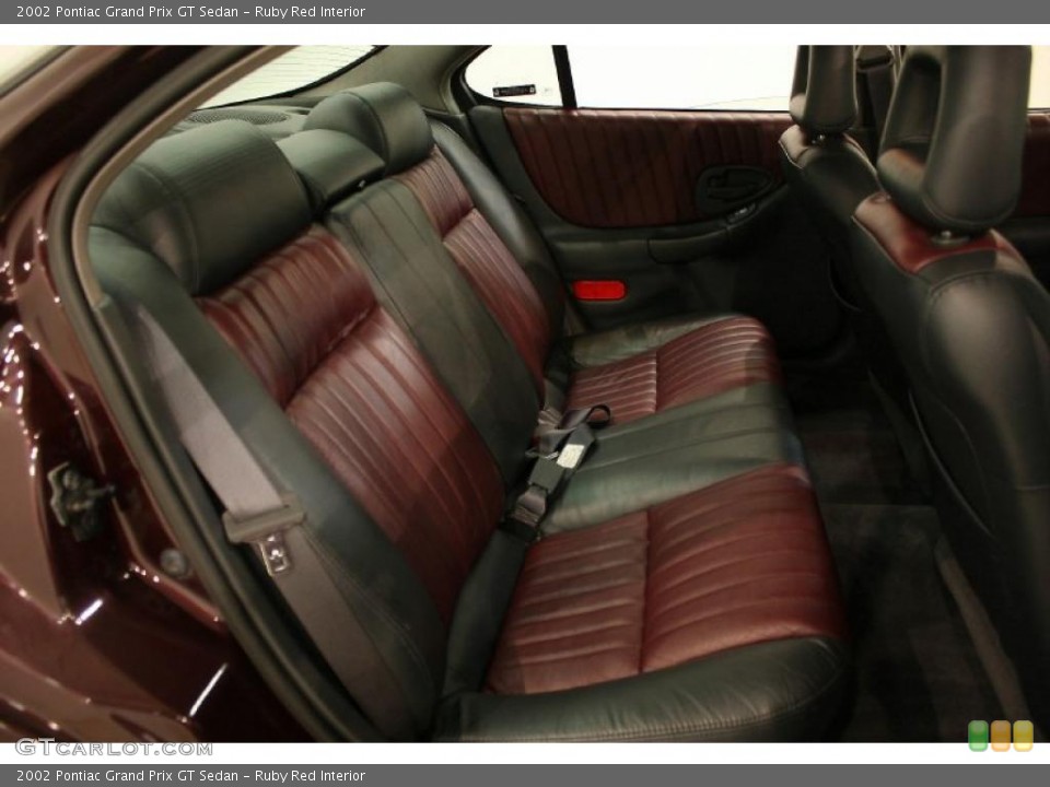Ruby Red Interior Photo for the 2002 Pontiac Grand Prix GT Sedan #47908866
