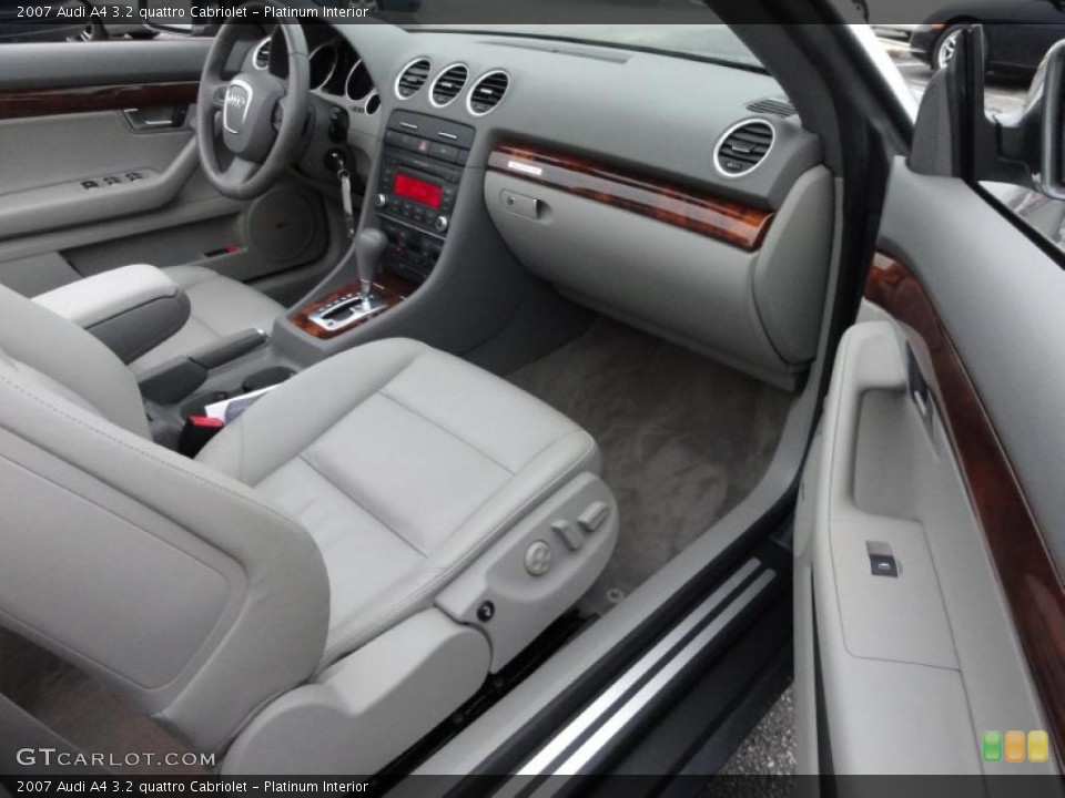 Platinum Interior Dashboard for the 2007 Audi A4 3.2 quattro Cabriolet #47930619