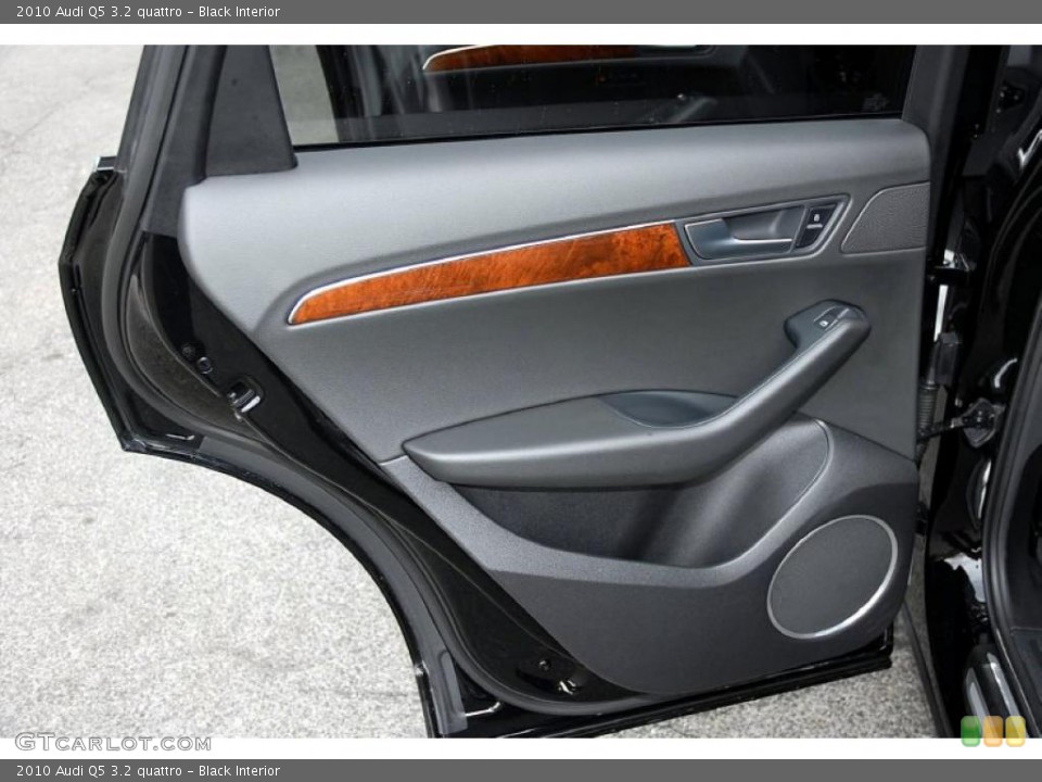 Black Interior Door Panel for the 2010 Audi Q5 3.2 quattro #47935764