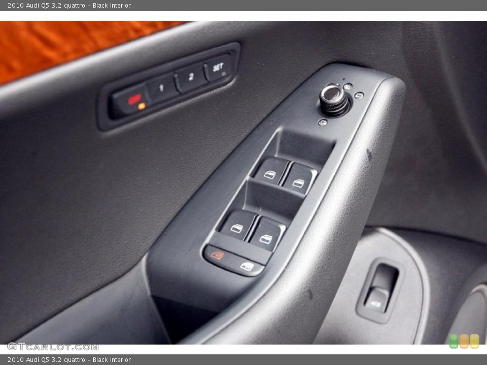 Black Interior Controls for the 2010 Audi Q5 3.2 quattro #47935812