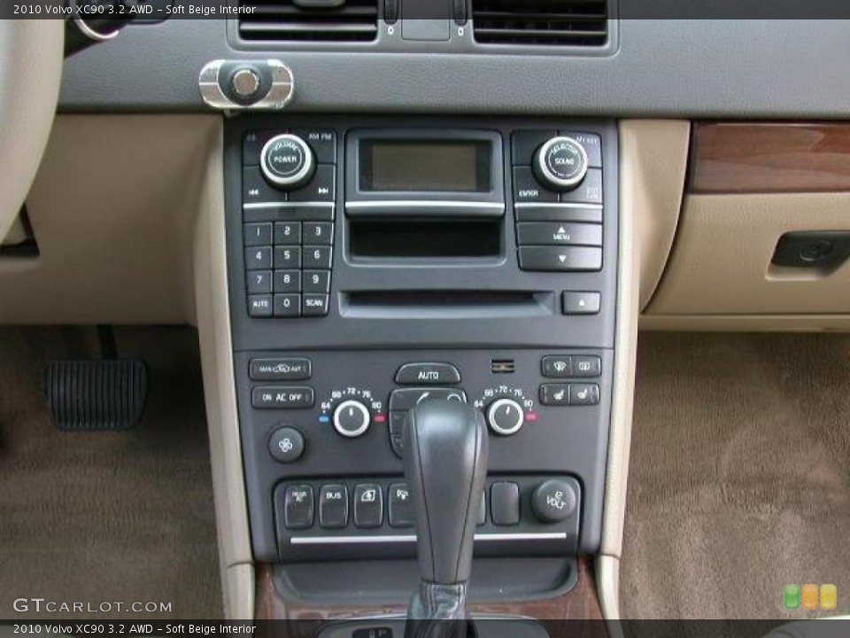 Soft Beige Interior Controls for the 2010 Volvo XC90 3.2 AWD #47939139