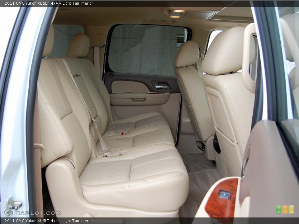 Light Tan Interior Photo for the 2011 GMC Yukon XL SLT 4x4 #47940321