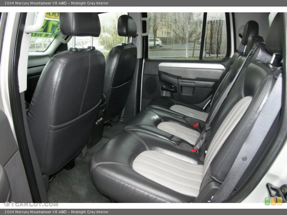 Midnight Grey Interior Photo for the 2004 Mercury Mountaineer V8 AWD #47943552