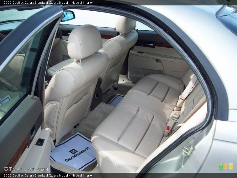 Neutral Interior Photo for the 2000 Cadillac Catera  #47944515