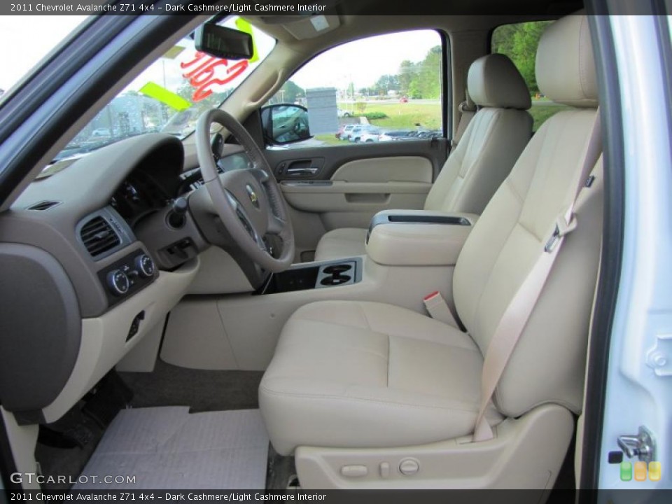Dark Cashmere/Light Cashmere Interior Photo for the 2011 Chevrolet Avalanche Z71 4x4 #47944521