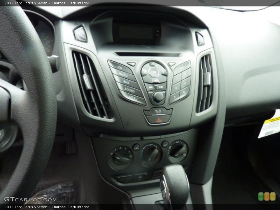 Charcoal Black Interior Controls for the 2012 Ford Focus S Sedan #47948652
