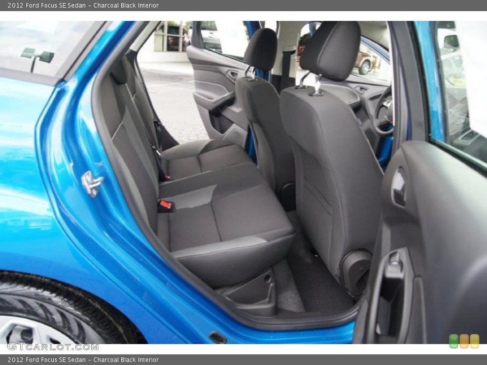 Charcoal Black Interior Photo for the 2012 Ford Focus SE Sedan #47956038