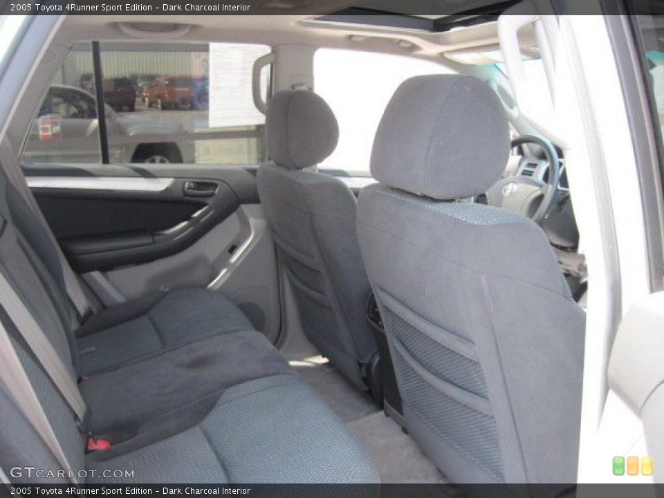 Dark Charcoal Interior Photo for the 2005 Toyota 4Runner Sport Edition #47961192
