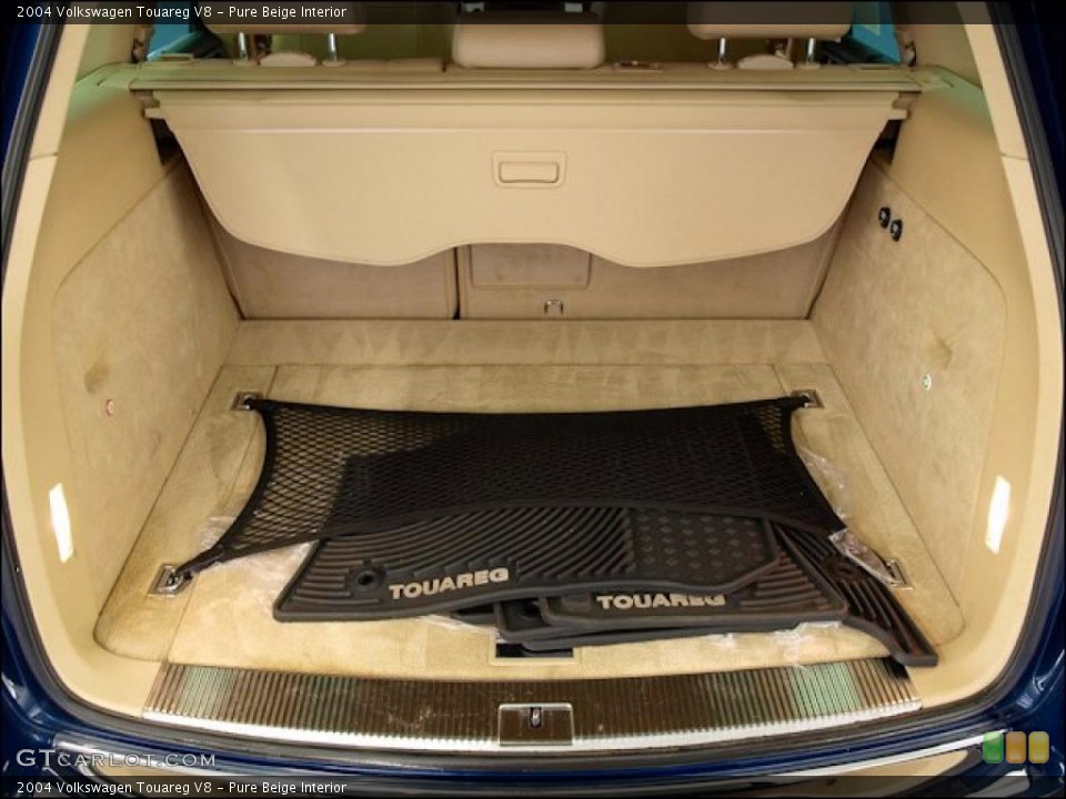 Pure Beige Interior Trunk for the 2004 Volkswagen Touareg V8 #47962761