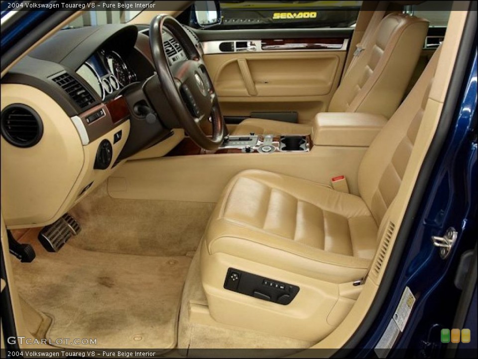 Pure Beige Interior Photo for the 2004 Volkswagen Touareg V8 #47962800