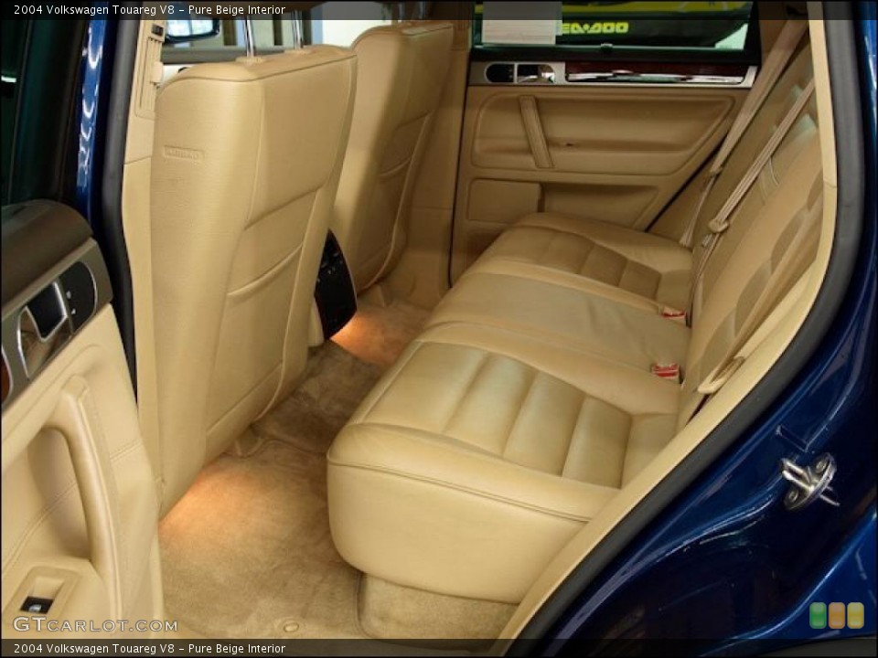 Pure Beige Interior Photo for the 2004 Volkswagen Touareg V8 #47962812