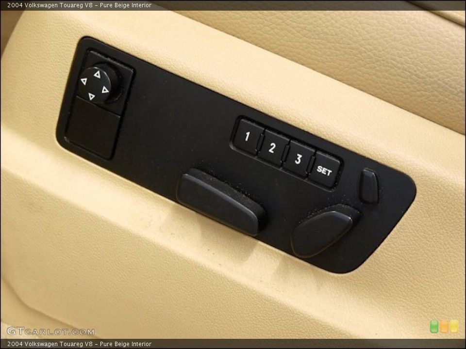 Pure Beige Interior Controls for the 2004 Volkswagen Touareg V8 #47962863