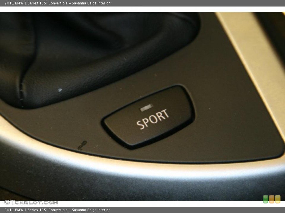 Savanna Beige Interior Controls for the 2011 BMW 1 Series 135i Convertible #47970236