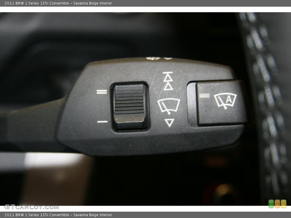 Savanna Beige Interior Controls for the 2011 BMW 1 Series 135i Convertible #47970305
