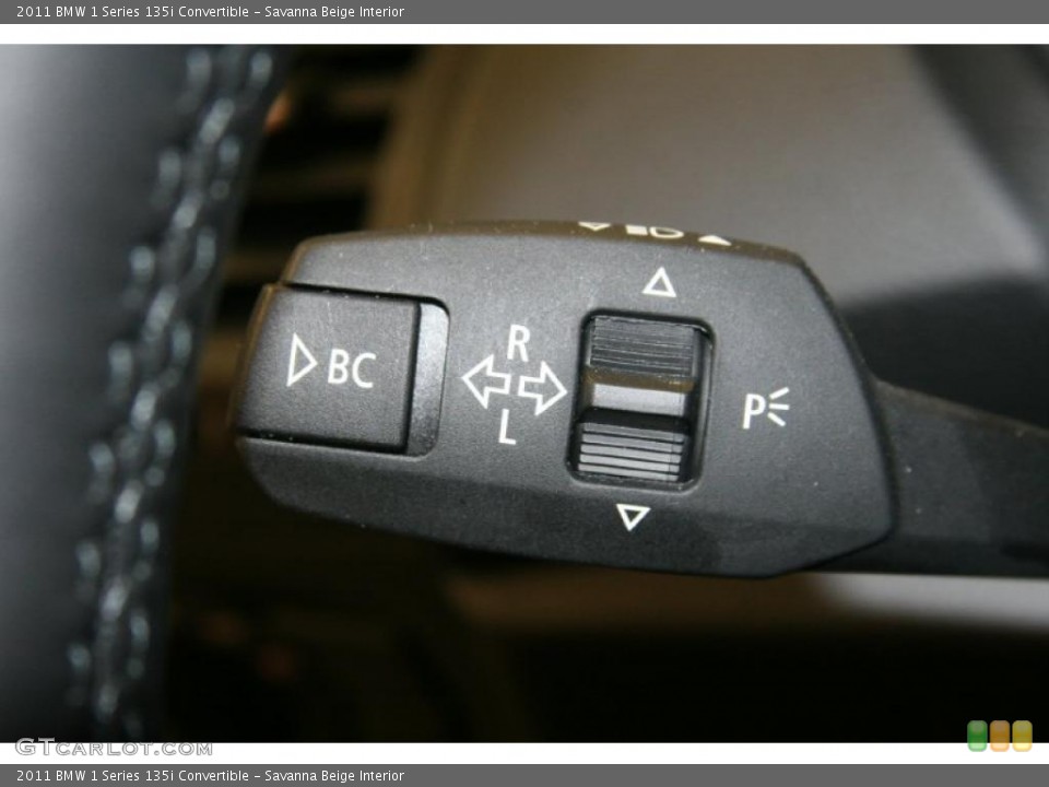 Savanna Beige Interior Controls for the 2011 BMW 1 Series 135i Convertible #47970320