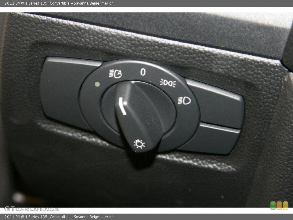 Savanna Beige Interior Controls for the 2011 BMW 1 Series 135i Convertible #47970350