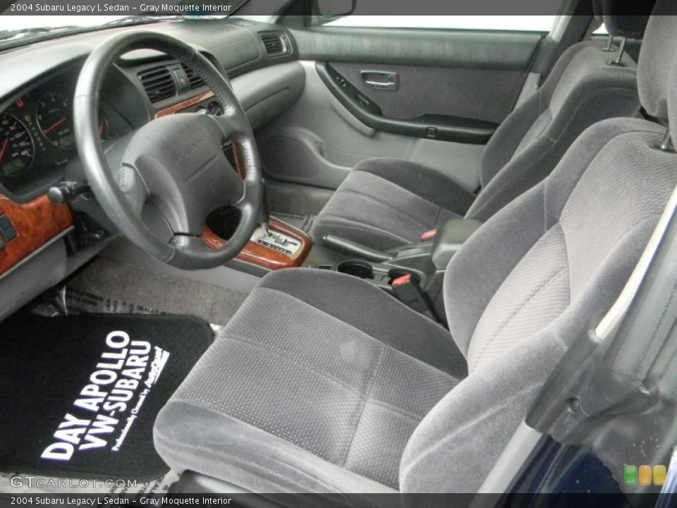 Gray Moquette Interior Photo for the 2004 Subaru Legacy L Sedan #47978036