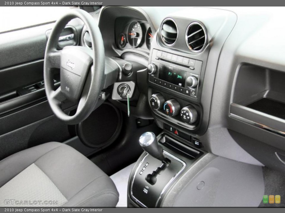 Dark Slate Gray Interior Photo for the 2010 Jeep Compass Sport 4x4 #47978288