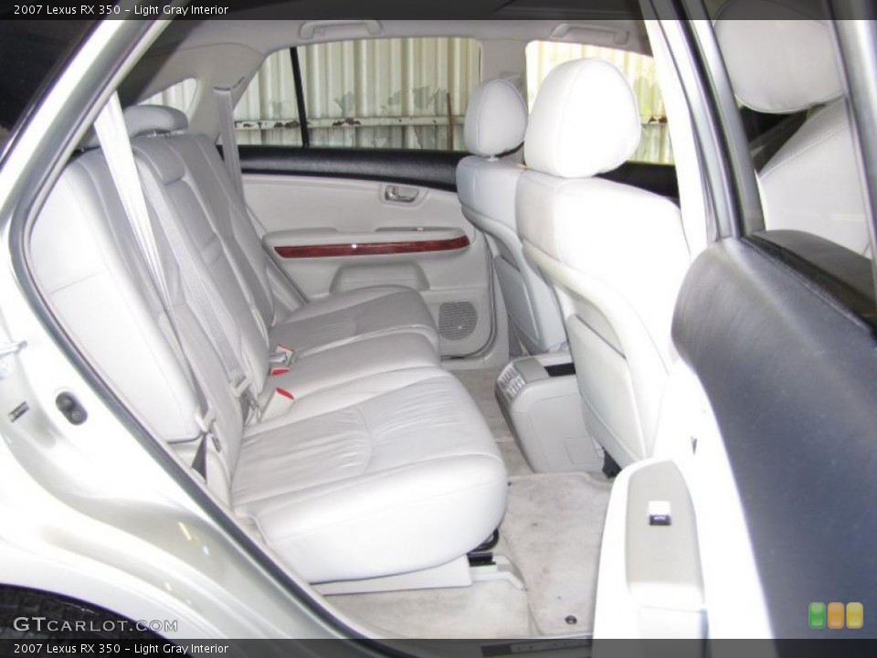 Light Gray Interior Photo for the 2007 Lexus RX 350 #47982836