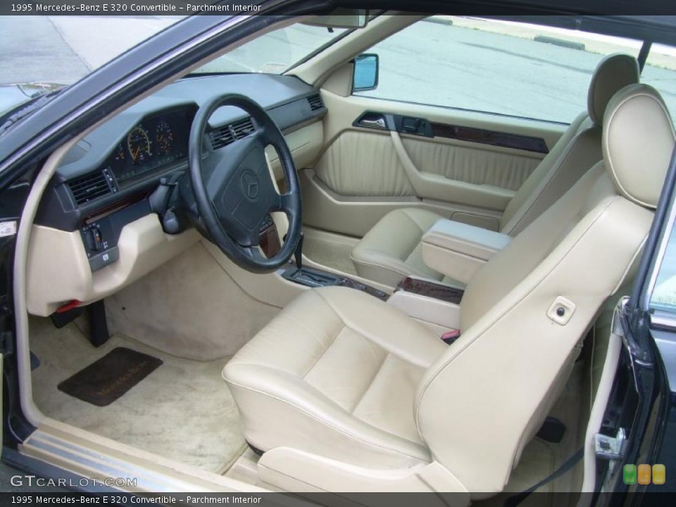 Parchment Interior Photo for the 1995 Mercedes-Benz E 320 Convertible #47987226