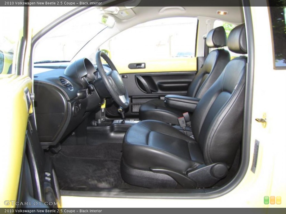 Black Interior Photo for the 2010 Volkswagen New Beetle 2.5 Coupe #48013333