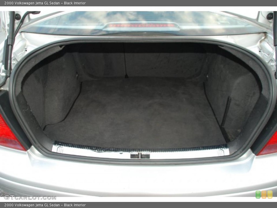 Black Interior Trunk for the 2000 Volkswagen Jetta GL Sedan #48016658
