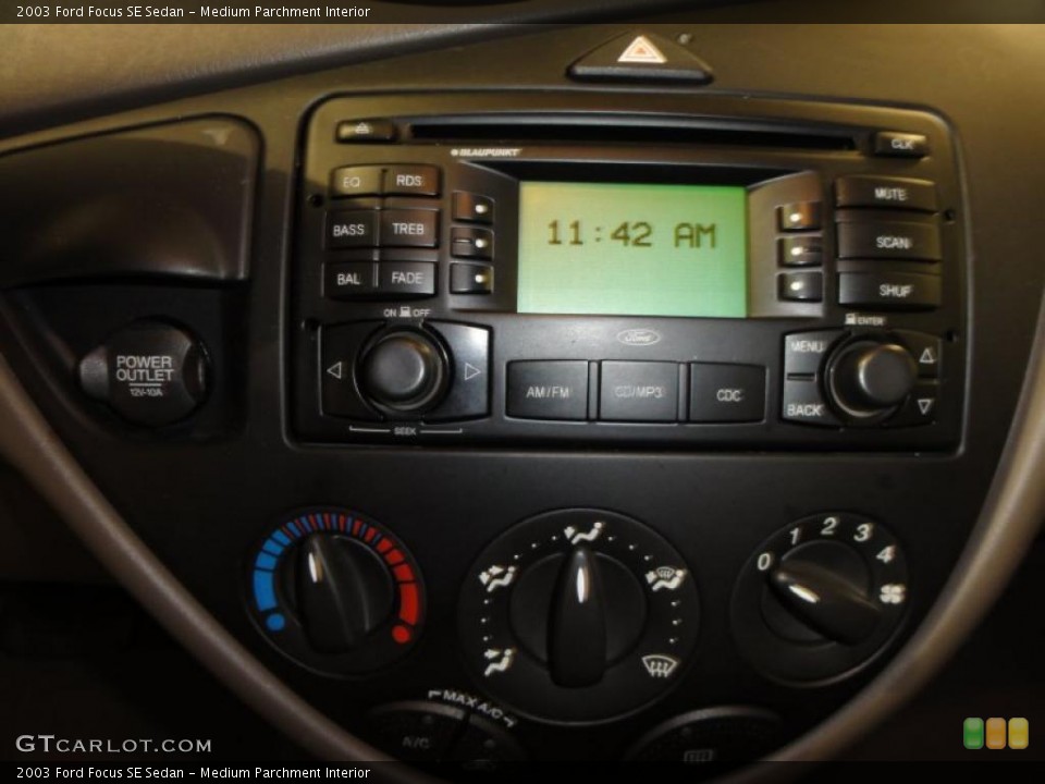 Medium Parchment Interior Controls for the 2003 Ford Focus SE Sedan #48017060