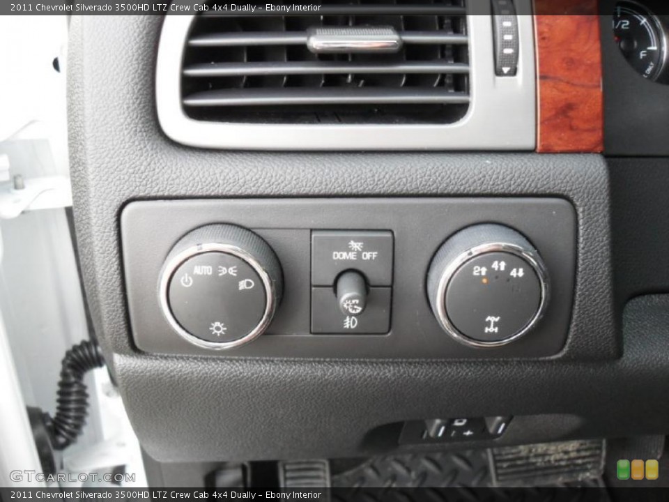 Ebony Interior Controls for the 2011 Chevrolet Silverado 3500HD LTZ Crew Cab 4x4 Dually #48023148