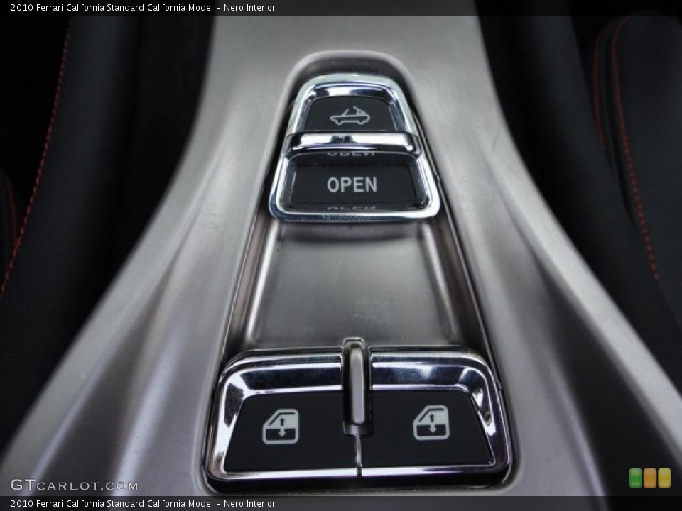 Nero Interior Controls for the 2010 Ferrari California  #48030632