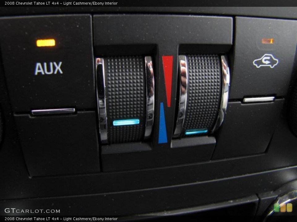 Light Cashmere/Ebony Interior Controls for the 2008 Chevrolet Tahoe LT 4x4 #48030938