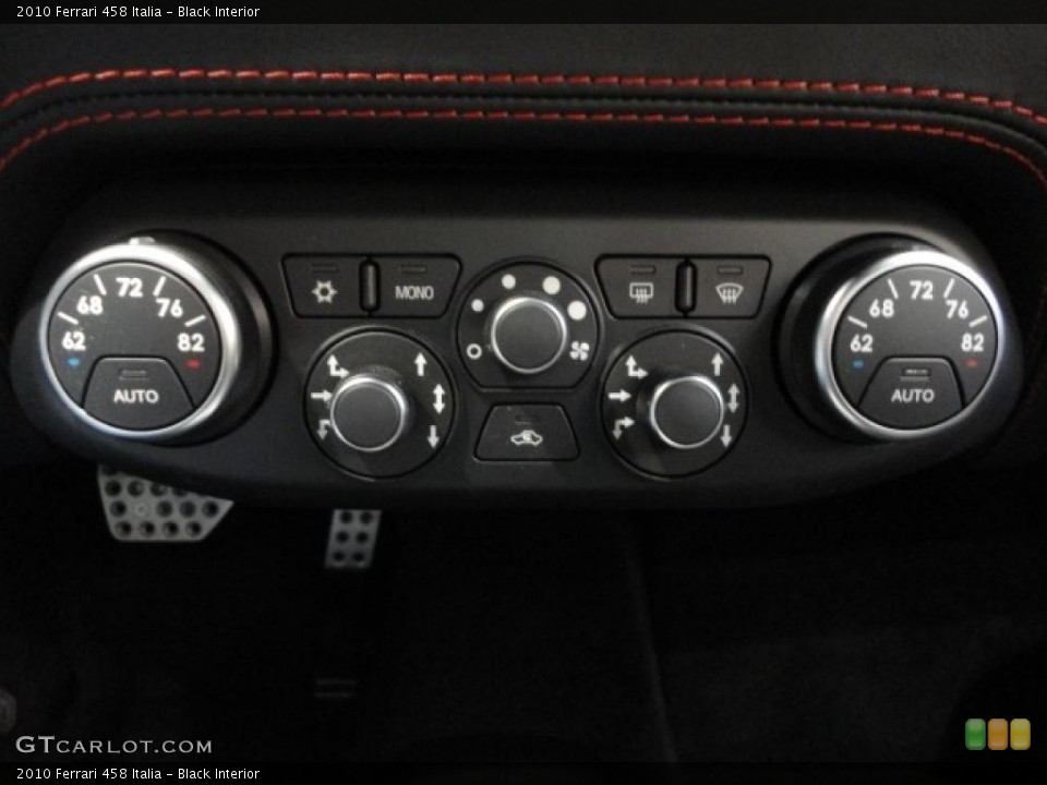 Black Interior Controls for the 2010 Ferrari 458 Italia #48031145